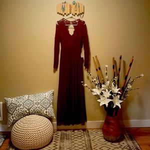 S Lulu’s Burgundy Longsleeve Bridesmaid or Evening Dress NWT